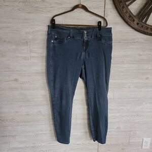 Torrid Dark Wash Tall Jeans Womens SZ 20T